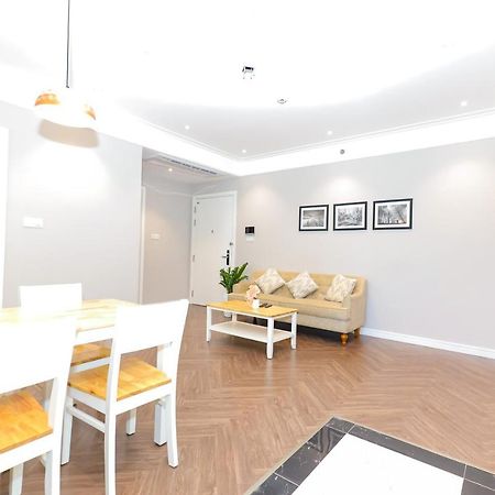 Can Ho Cao Cap Altara Serviced Residences กวีเญิน ภายนอก รูปภาพ