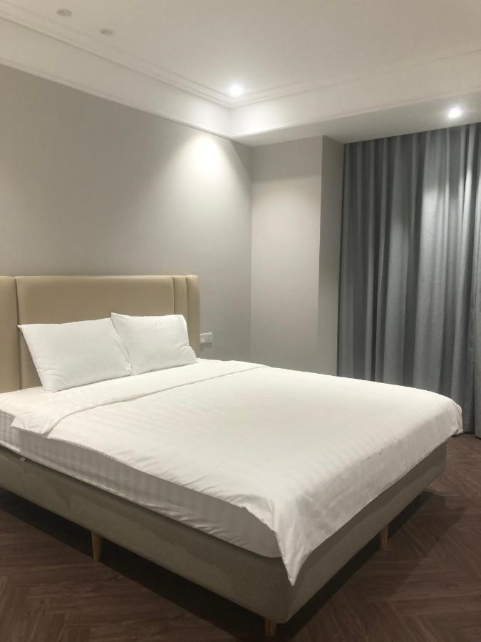 Can Ho Cao Cap Altara Serviced Residences กวีเญิน ภายนอก รูปภาพ